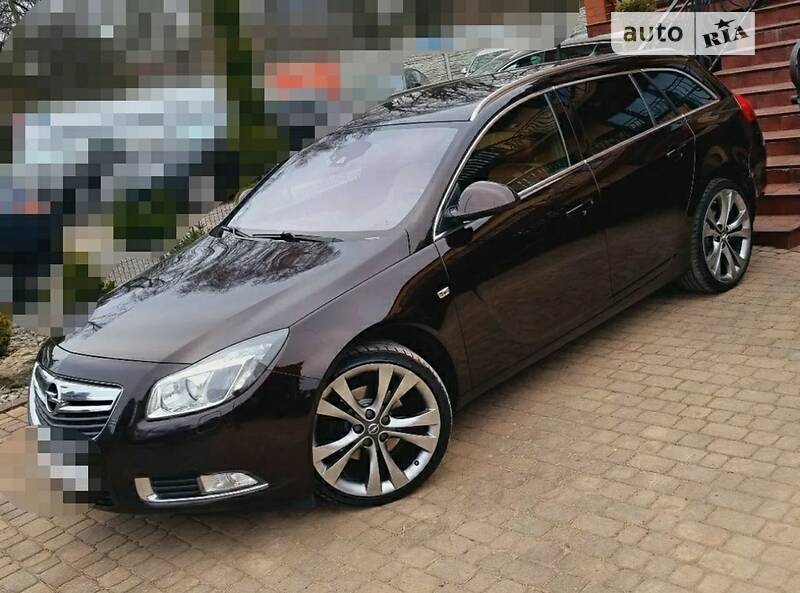 Универсал Opel Insignia 2012 в Черновцах