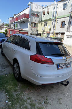 Універсал Opel Insignia 2013 в Ужгороді