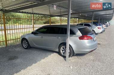 Универсал Opel Insignia 2010 в 