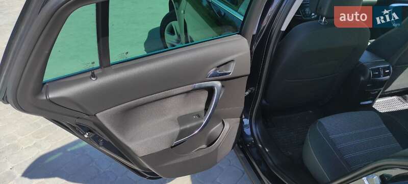 Універсал Opel Insignia 2016 в Дрогобичі