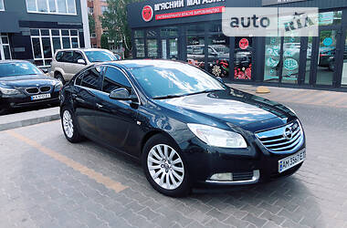 Лифтбек Opel Insignia 2010 в Житомире