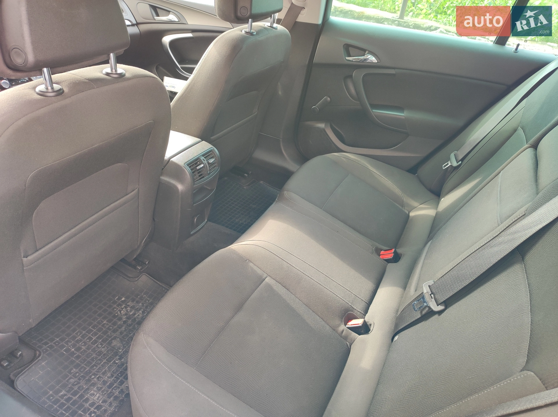 2010 Opel Insignia - мініатюра 7