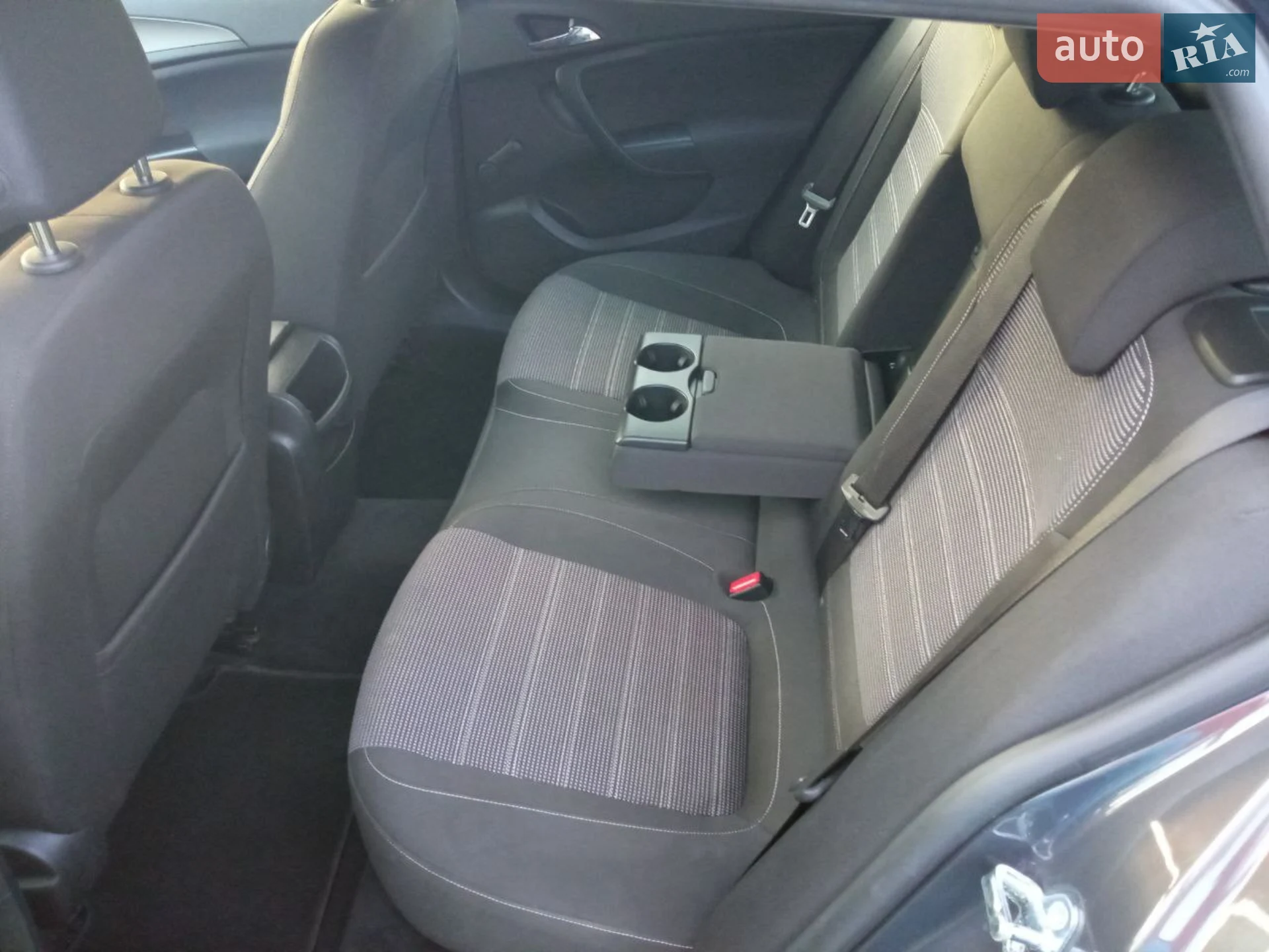 2013 Opel Insignia - мініатюра 3
