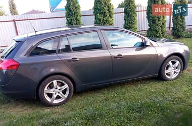 Универсал Opel Insignia 2013 в Заречном