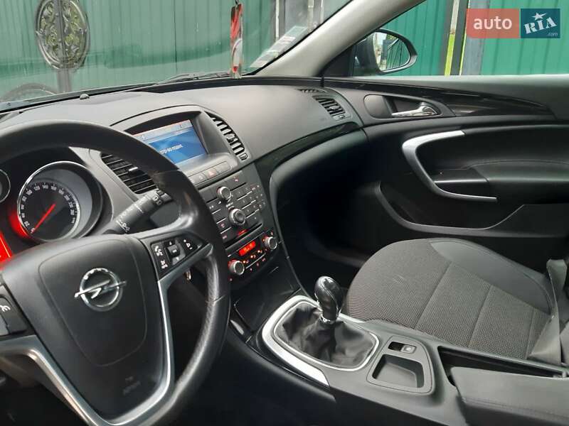 Универсал Opel Insignia 2011 в Черновцах