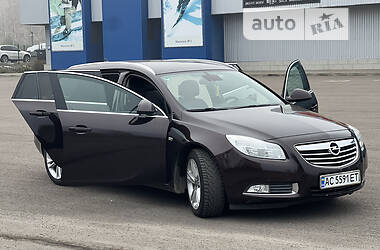 Универсал Opel Insignia 2011 в Владимире