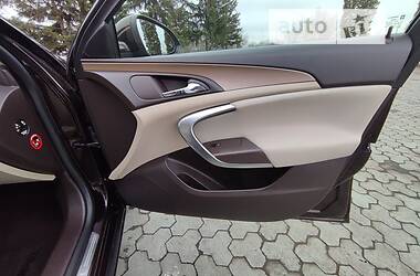 Седан Opel Insignia 2012 в Дубні