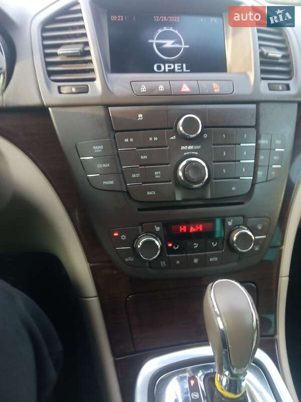 Универсал Opel Insignia 2011 в Вознесенске