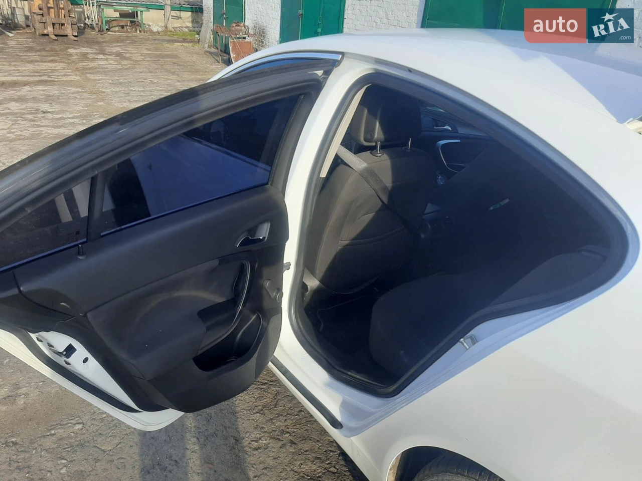 2010 Opel Insignia - мініатюра 16