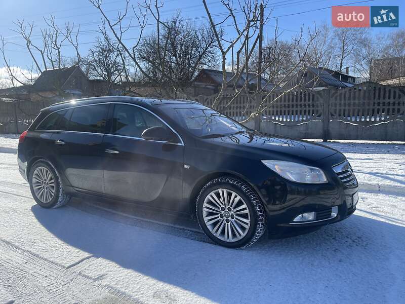 Універсал Opel Insignia 2012 в Пирятині