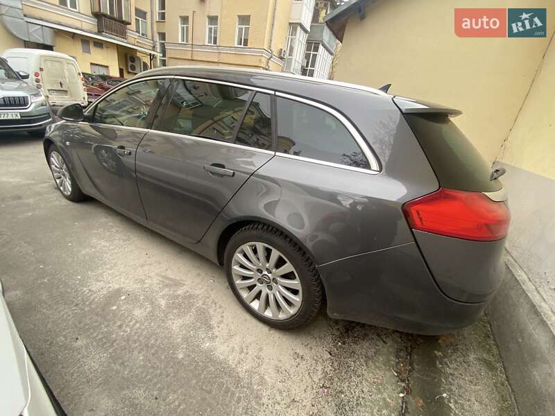 Універсал Opel Insignia 2011 в Києві