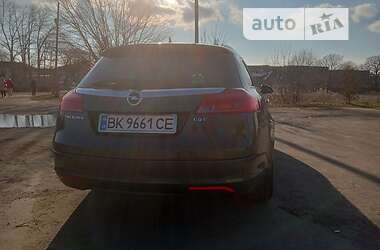 Универсал Opel Insignia 2013 в Костополе