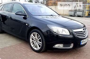Универсал Opel Insignia 2011 в 