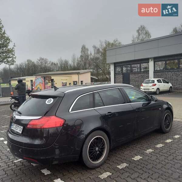 Универсал Opel Insignia 2011 в Львове