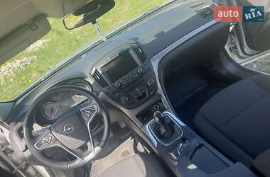 Универсал Opel Insignia 2014 в 