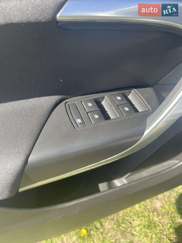 Универсал Opel Insignia 2014 в Хмельницком