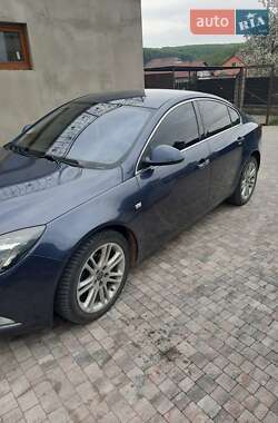 Седан Opel Insignia 2010 в Миколаєві