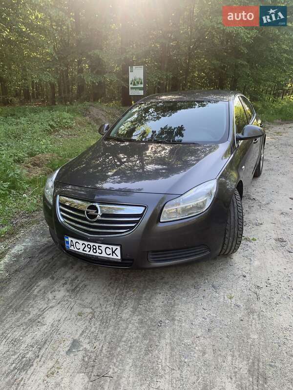 Opel Insignia 2011