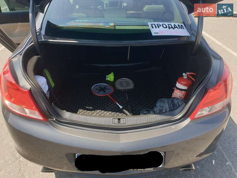 Седан Opel Insignia 2011 в Дніпрі