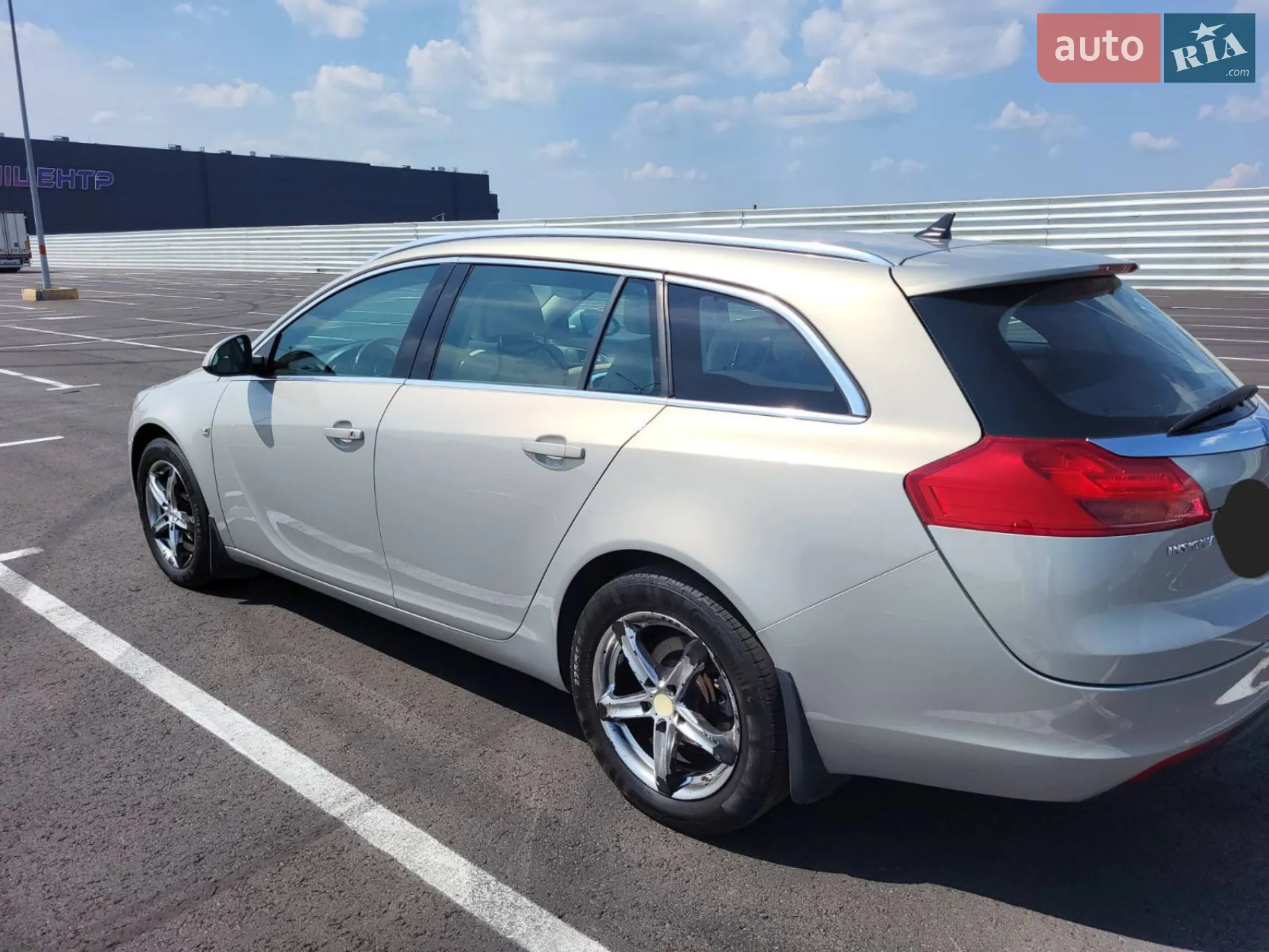 2010 Opel Insignia - мініатюра 5