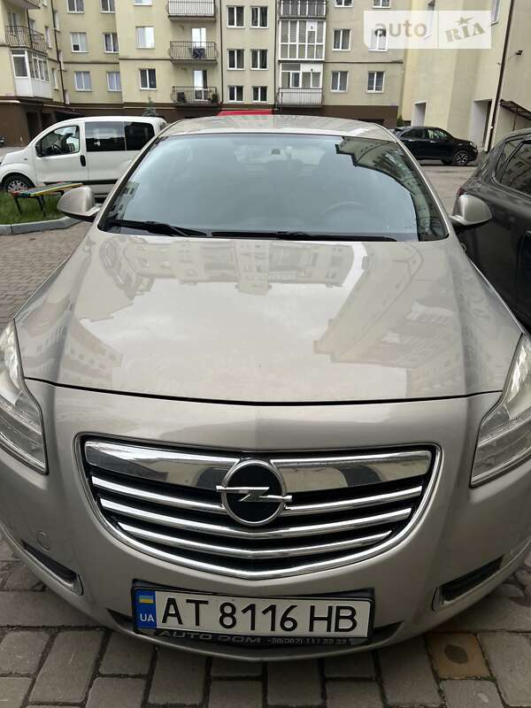 Ліфтбек Opel Insignia 2009 в Івано-Франківську
