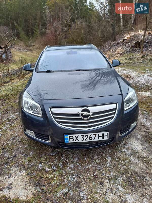 Универсал Opel Insignia 2009 в Волочиске