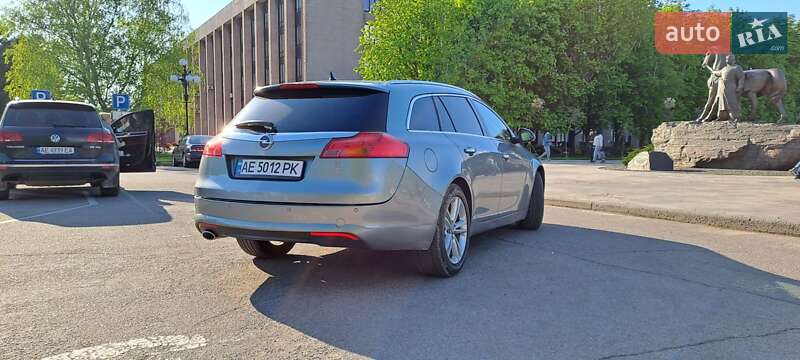 Універсал Opel Insignia 2010 в Кривому Розі
