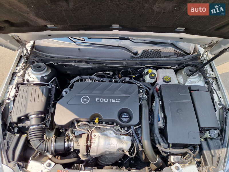 Універсал Opel Insignia 2016 в Нововолинську