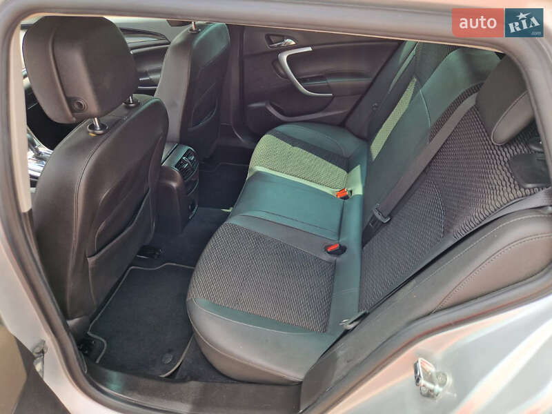 Універсал Opel Insignia 2016 в Нововолинську