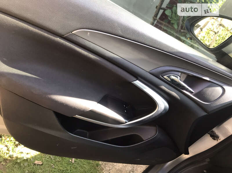 Ліфтбек Opel Insignia 2009 в Івано-Франківську