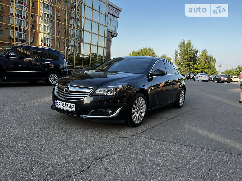 Седан Opel Insignia 2014 в Киеве