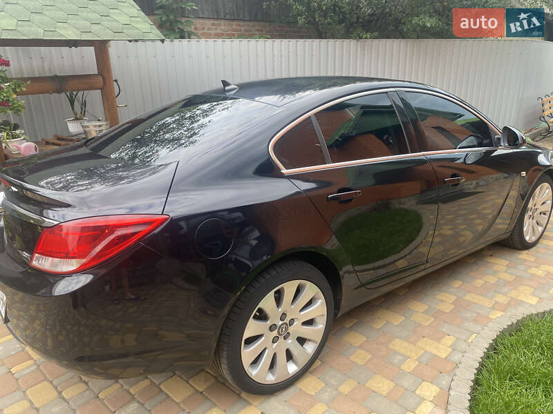 Седан Opel Insignia 2009 в Котельве