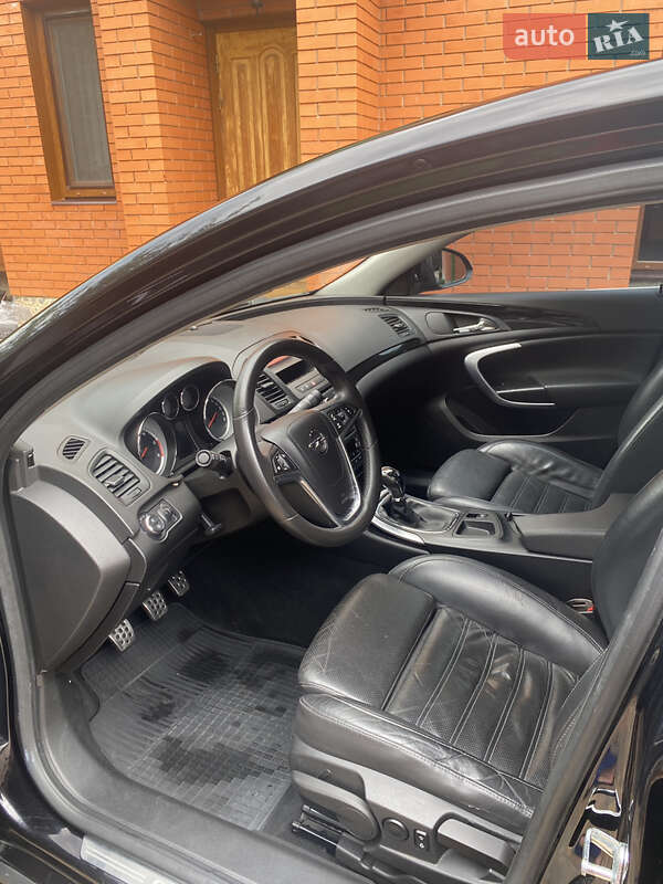 Седан Opel Insignia 2009 в Котельве