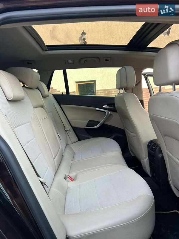 Универсал Opel Insignia 2012 в Ирпене