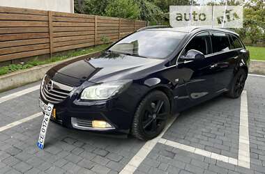 Универсал Opel Insignia 2012 в 