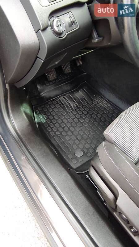 Універсал Opel Insignia 2015 в Івано-Франківську