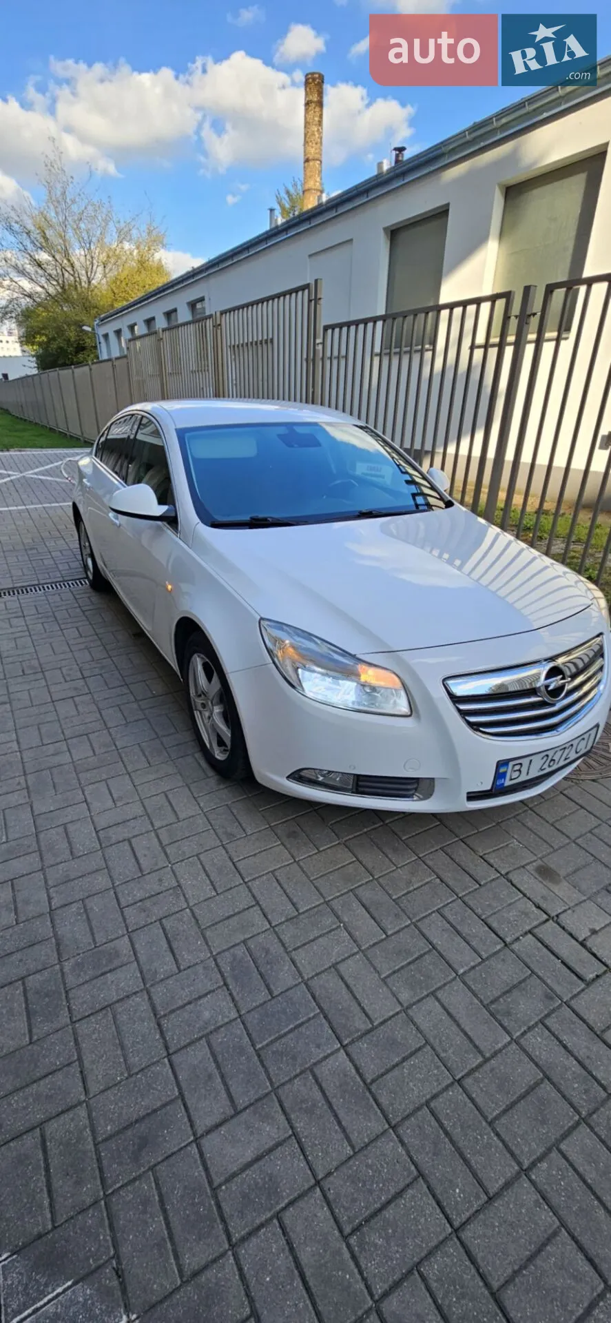 2012 Opel Insignia - мініатюра 3