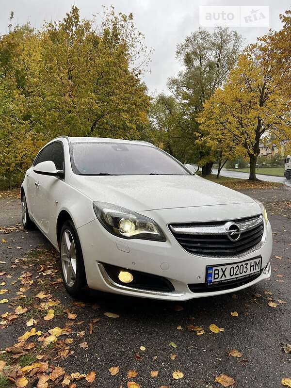 AUTO.RIA – Продам Опель Инсигния 2015 (BX0203HM) дизель 2.0 универсал ...