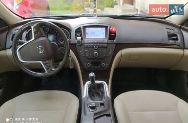 Универсал Opel Insignia 2010 в 