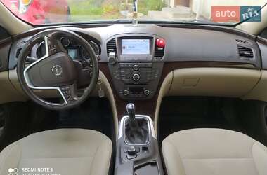 Универсал Opel Insignia 2010 в Бориславе