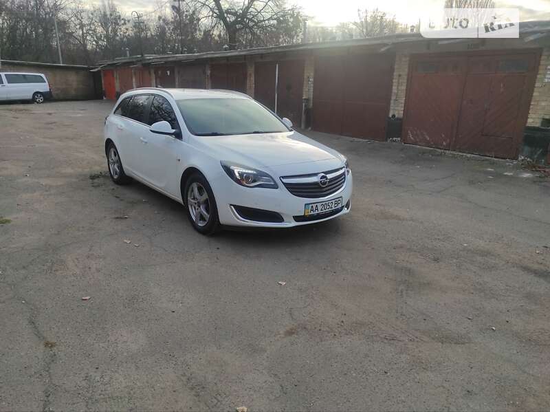 Универсал Opel Insignia 2016 в Киеве