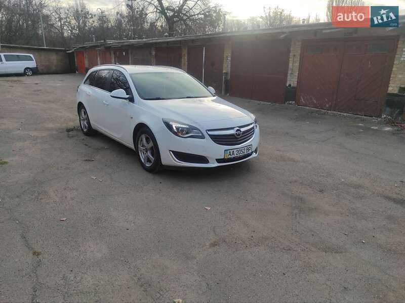 Универсал Opel Insignia 2016 в Киеве