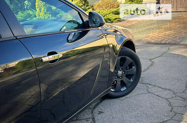Ліфтбек Opel Insignia 2013 в 