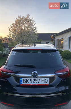 Универсал Opel Insignia 2013 в 