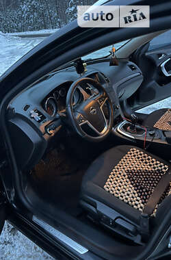 Універсал Opel Insignia 2010 в 