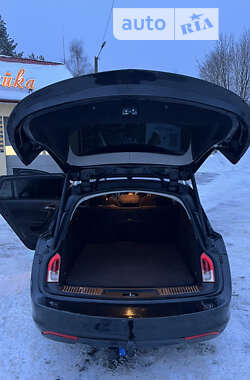 Універсал Opel Insignia 2010 в 