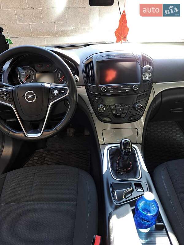 Универсал Opel Insignia 2013 в Новом Роздоле