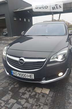 Седан Opel Insignia 2014 в Ужгороде
