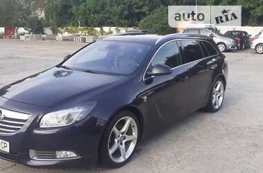 Універсал Opel Insignia 2012 в Звягелі