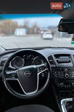 Лифтбек Opel Insignia 2010 в 